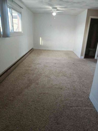 Bedroom towards entrance